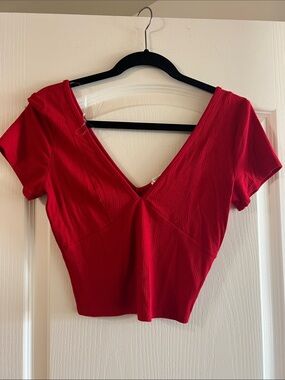 Bozzolo Red V-Neck Short Sleeve Crop Top